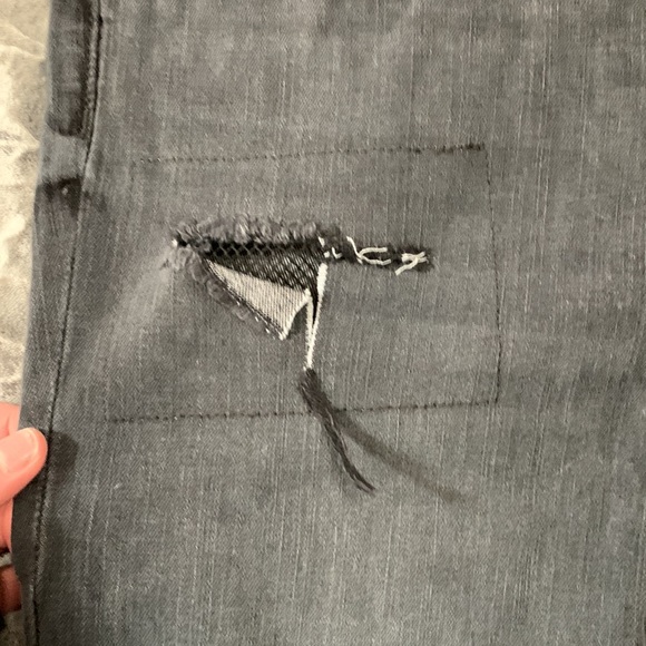 Free People jeans with fishnet inserts - Picture 4 of 9